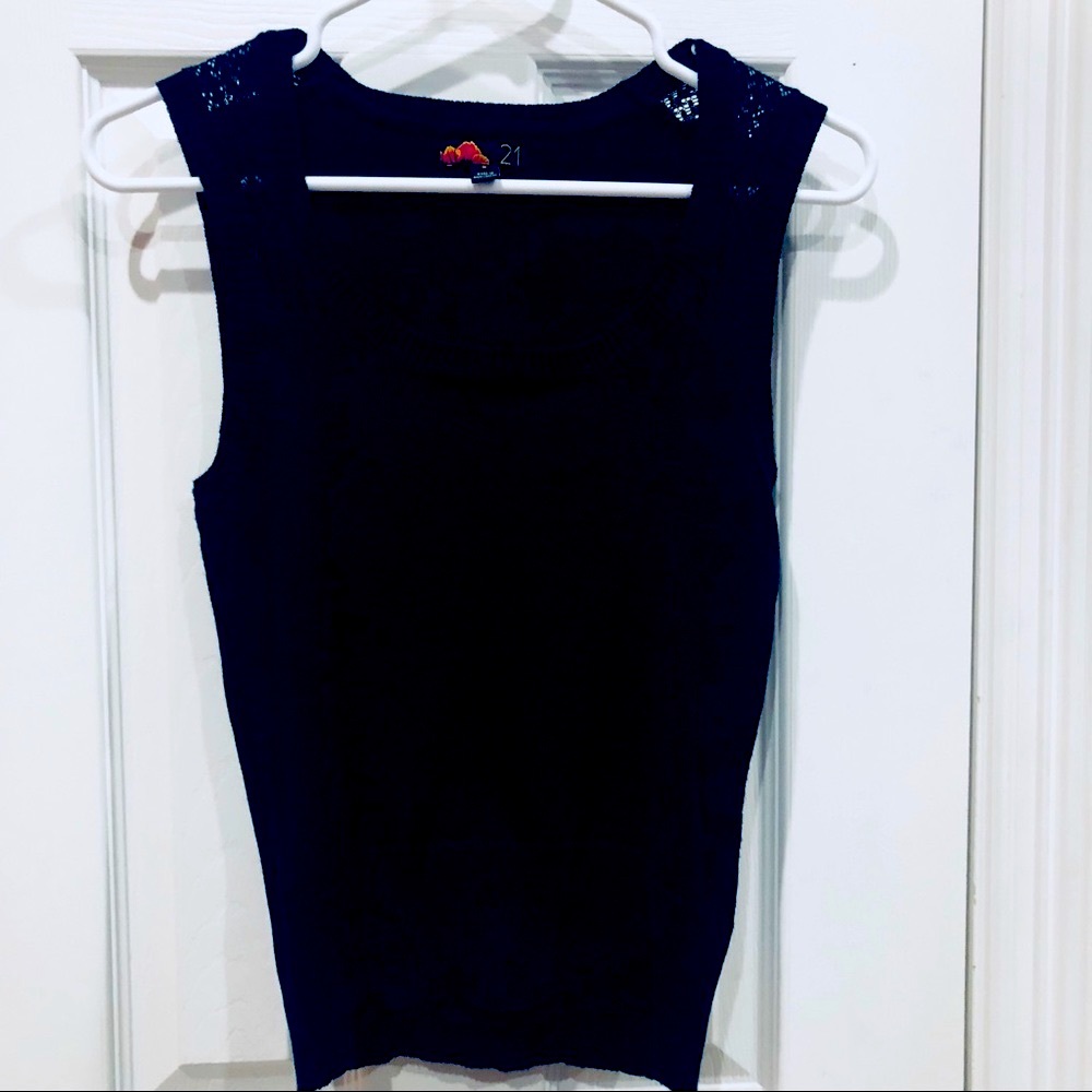 31 Sleeveless Black Sweater Size Small.